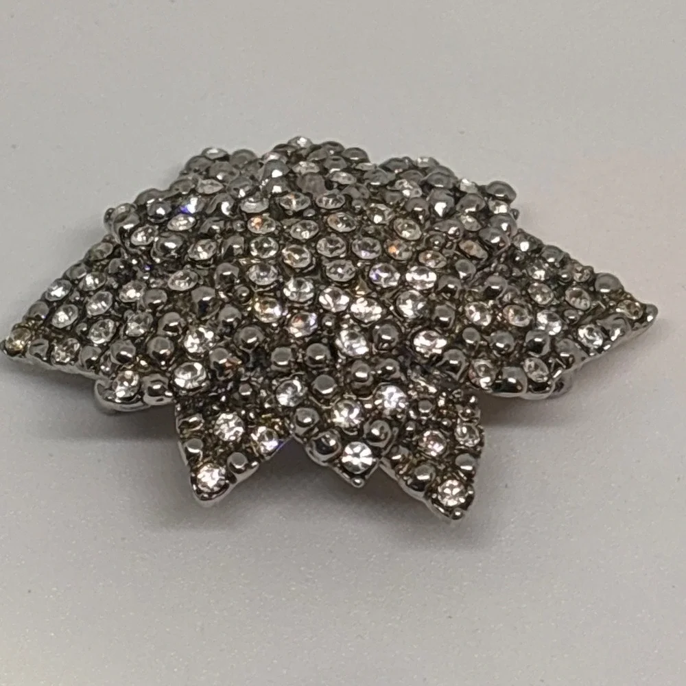 Sparkling Starburst Brooch Rhinestone Crystal Vintage Style‎ Statement Pin
